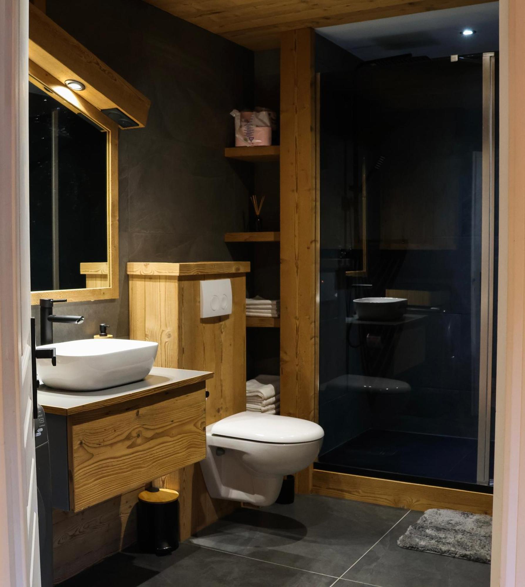 Apartamento Ambiance Montagne, A Deux Pas De La Gare Cluses Exterior foto